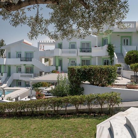 Villa Life Agia Marina  Exterior photo