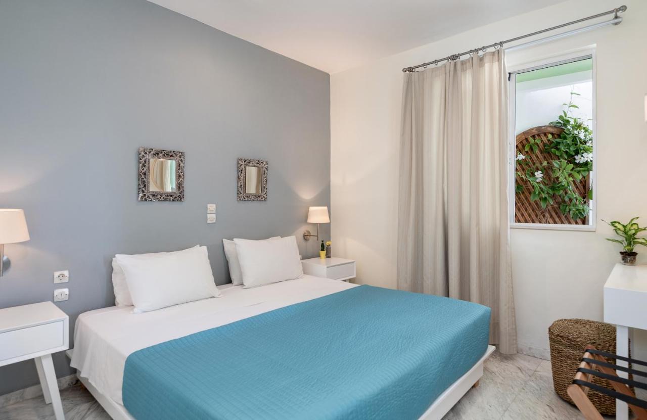Villa Life Agia Marina  Exterior photo