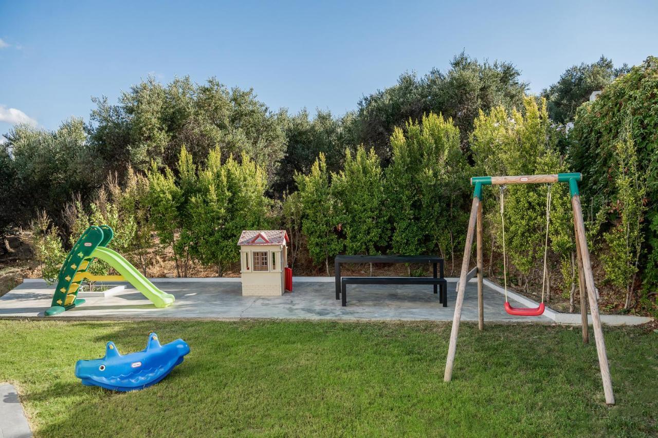 Villa Life Agia Marina  Exterior photo