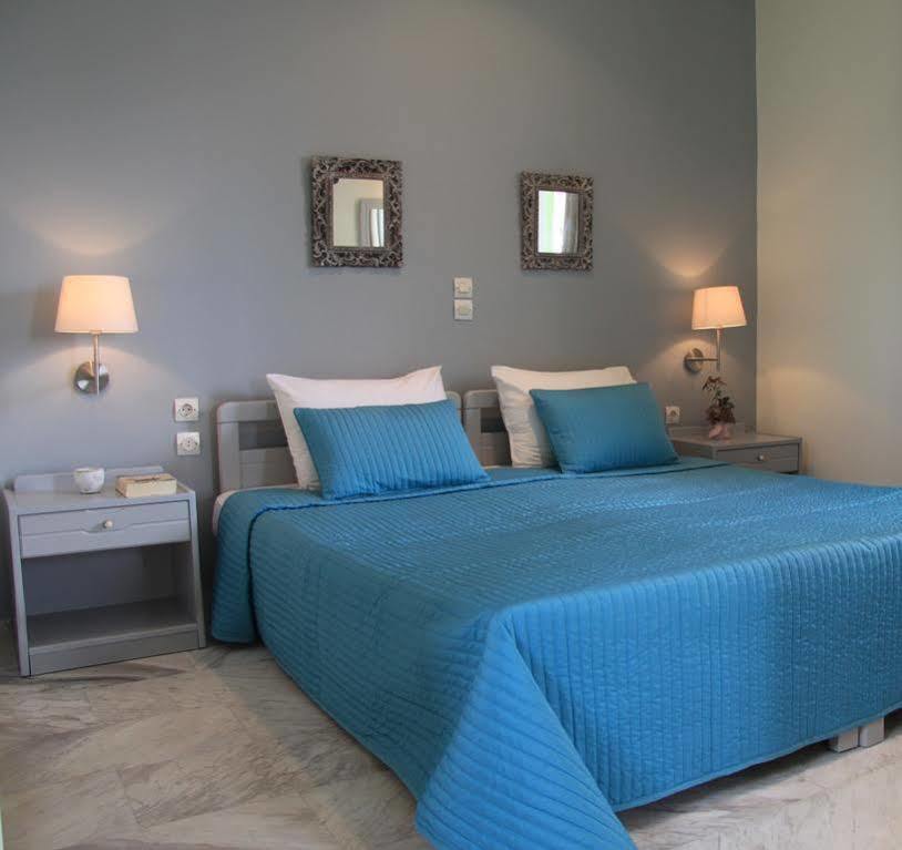 Villa Life Agia Marina  Exterior photo
