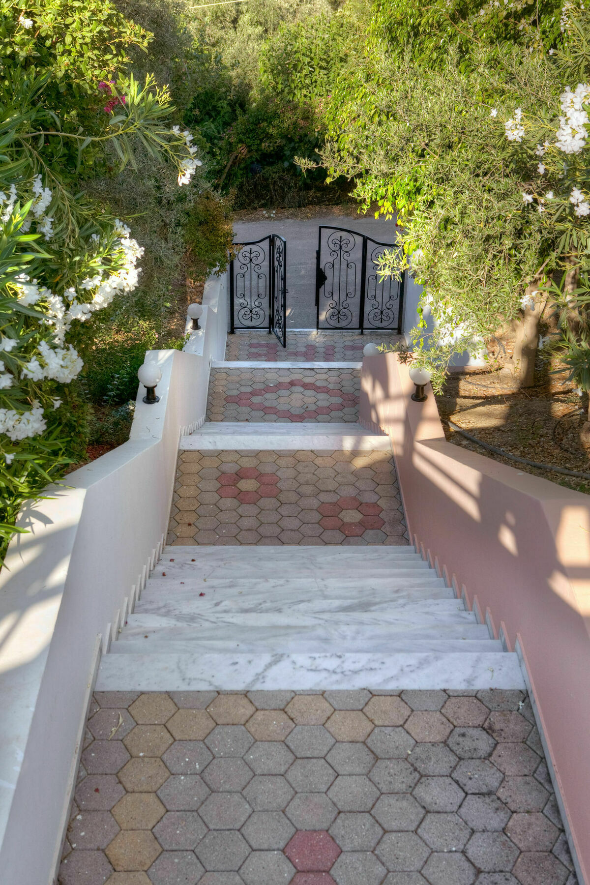 Villa Life Agia Marina  Exterior photo